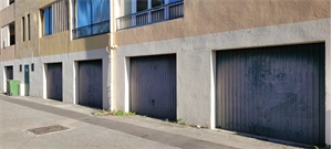 parking-box à la location -   13090  AIX-EN-PROVENCE, surface 15 m2 location parking-box - APR673923